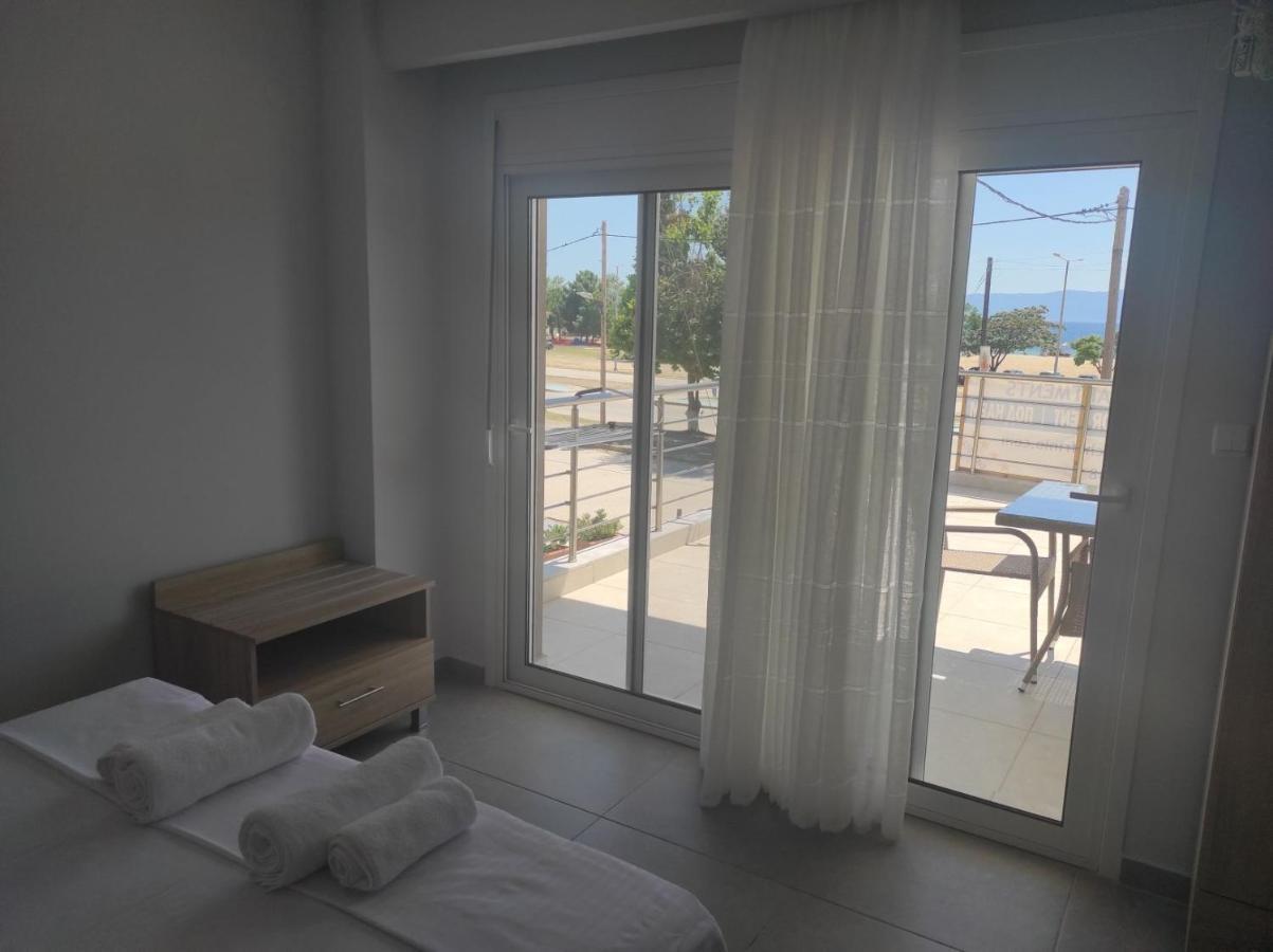 Blue Beach Apartments Ofrínion Exterior foto